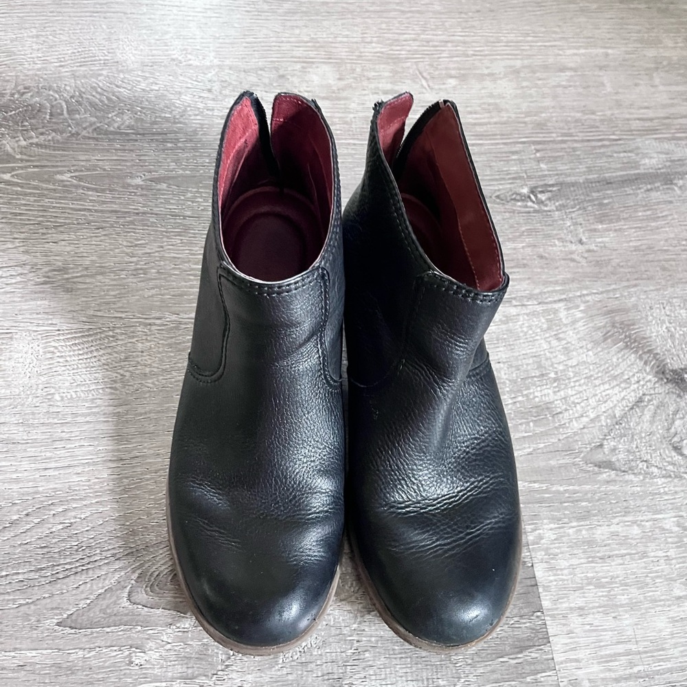 Dansko Black Ankle Booties 36